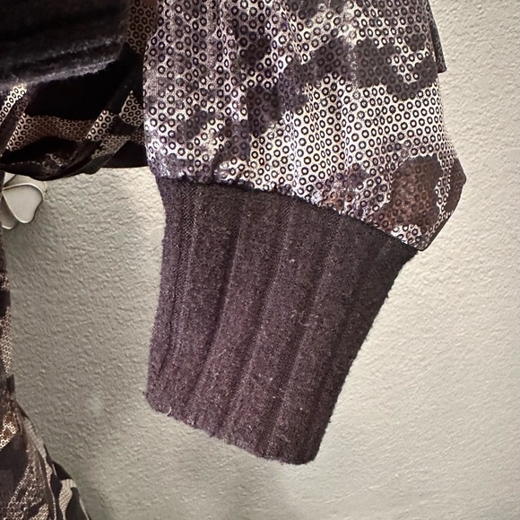 Frank Lymen Design Women’s 3/4 Sleeve Blouse Sz 10 - Picture 4 of 6